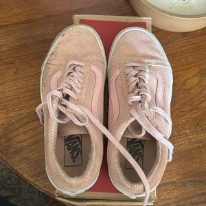 Pink old skool Vans